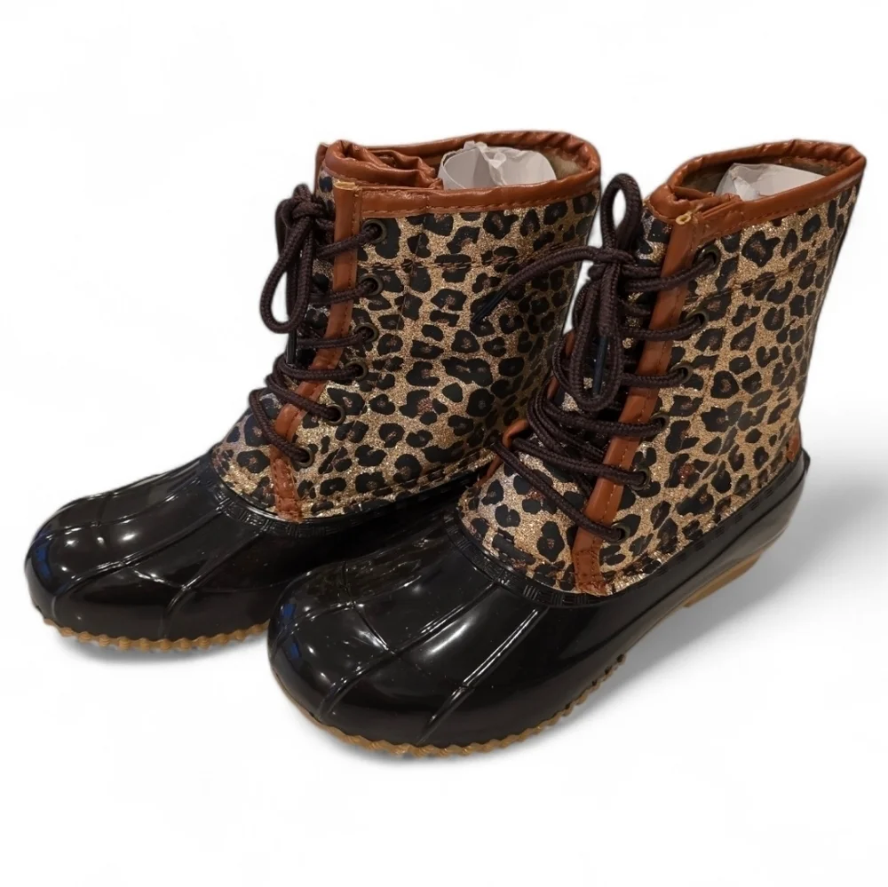 Sugar Women's Skylar Glitter Leopard Print Duck Boots Size 6